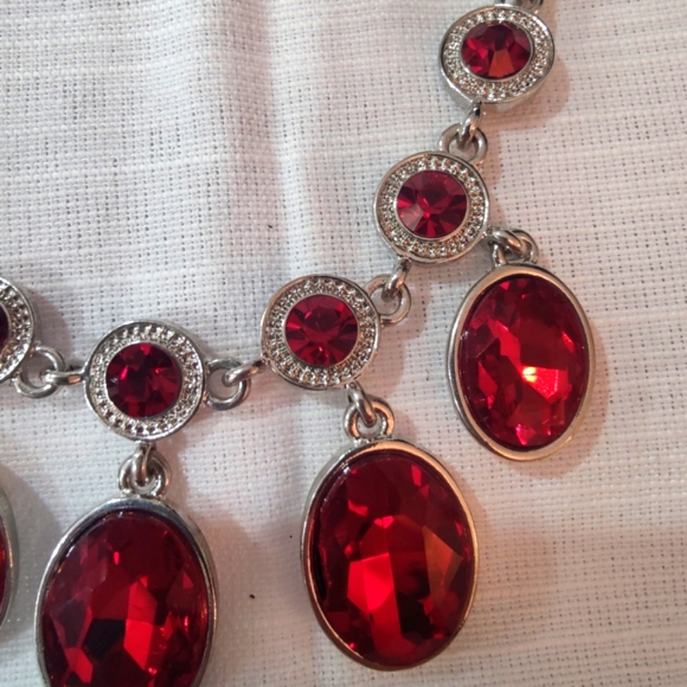 Vintage C1946 Silver And Red Statement Necklace - image 3